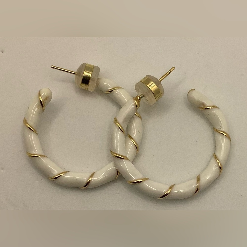 Lulu Hoop Earrings